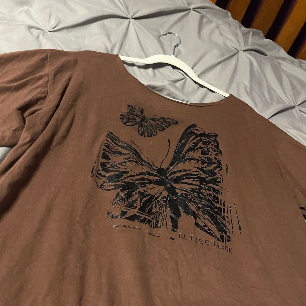 Women’s Graphic Tee